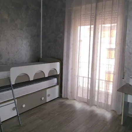 Antadia Terminal Bus B&B